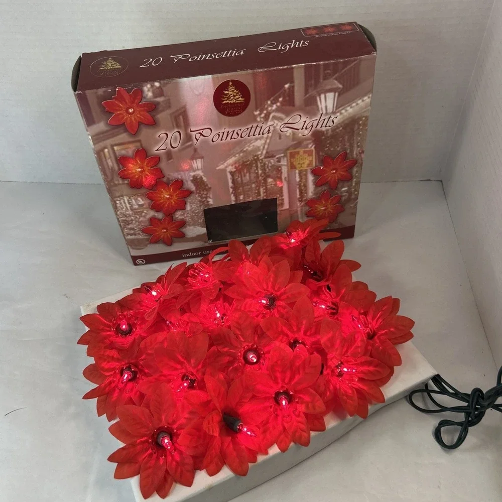 Vintage Strand of Silk Poinsettia Christmas Tree Light 20 Set Read 1 Missing